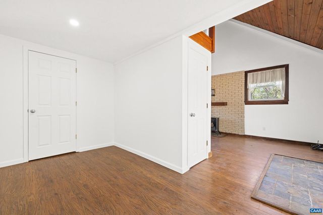 1112 RED BIRD DR, Stanardsville, VA 22973