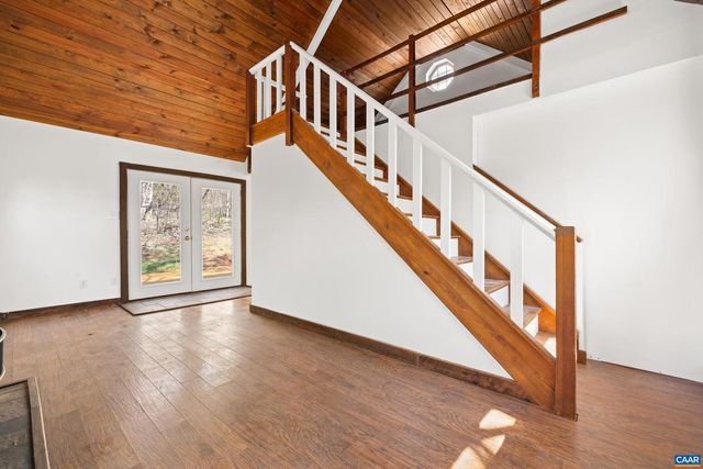 1112 RED BIRD DR, Stanardsville, VA 22973