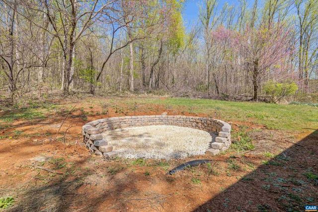 1112 RED BIRD DR, Stanardsville, VA 22973