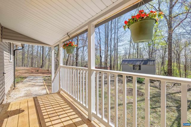 1112 RED BIRD DR, Stanardsville, VA 22973