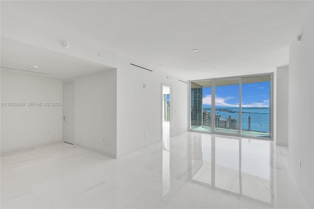 300 Biscayne Boulevard Way 3605W, Miami, FL 33131