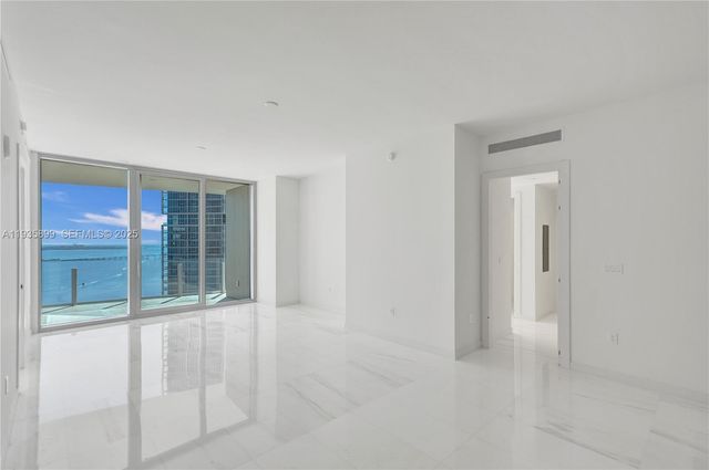 300 Biscayne Boulevard Way 3605W, Miami, FL 33131