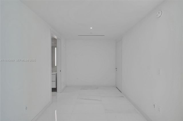 300 Biscayne Boulevard Way 3605W, Miami, FL 33131