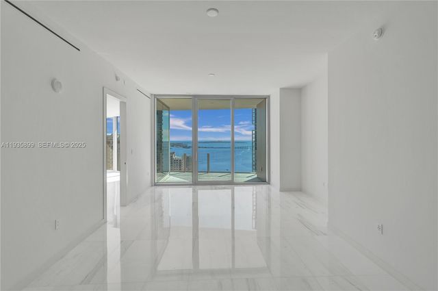 300 Biscayne Boulevard Way 3605W, Miami, FL 33131