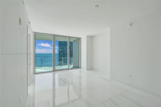 300 Biscayne Boulevard Way 3605W, Miami, FL 33131