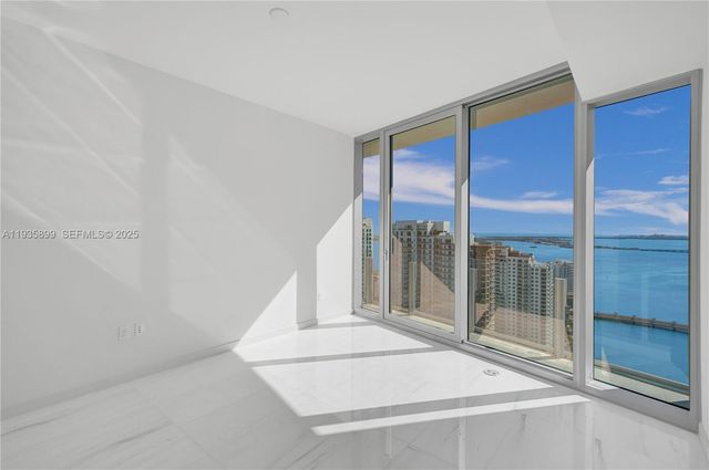 300 Biscayne Boulevard Way 3605W, Miami, FL 33131