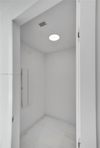 300 Biscayne Boulevard Way 3605W, Miami, FL 33131