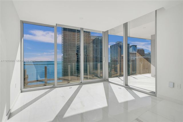 300 Biscayne Boulevard Way 3605W, Miami, FL 33131
