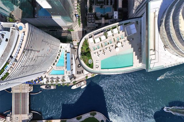 300 Biscayne Boulevard Way 3605W, Miami, FL 33131