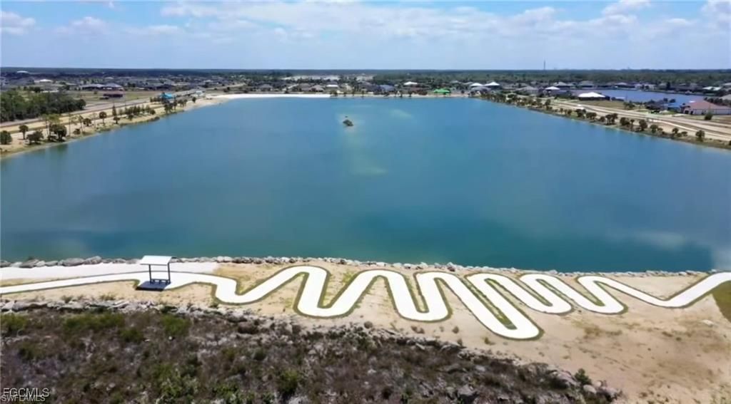 Image 7 of property listing at 4317 NW 36th PL, Cape Coral, FL 33993