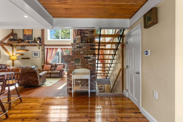 9 Dunes View Road, Dennis, MA 02638