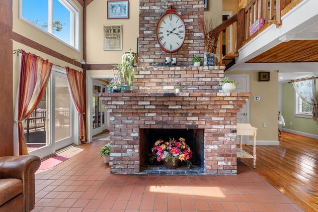 9 Dunes View Road, Dennis, MA 02638