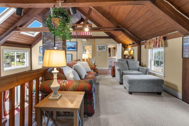 9 Dunes View Road, Dennis, MA 02638