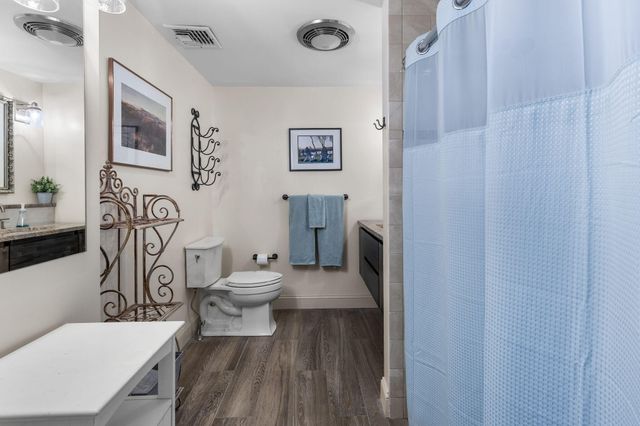 9 Dunes View Road, Dennis, MA 02638