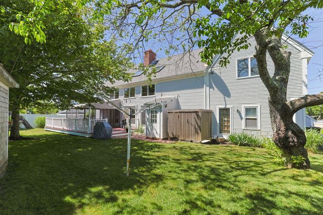 9 Dunes View Road, Dennis, MA 02638