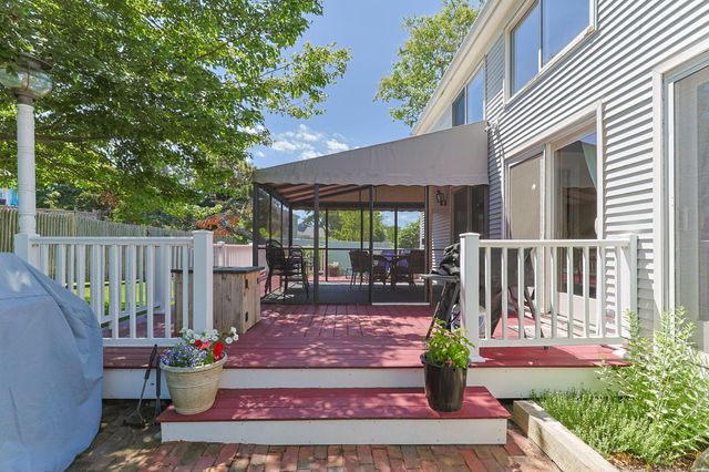 9 Dunes View Road, Dennis, MA 02638