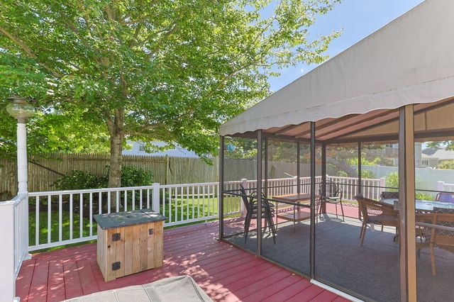 9 Dunes View Road, Dennis, MA 02638