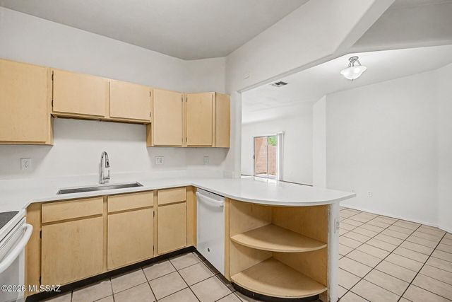 18857 S Esherton Drive, Sahuarita, AZ 85629