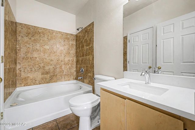 18857 S Esherton Drive, Sahuarita, AZ 85629