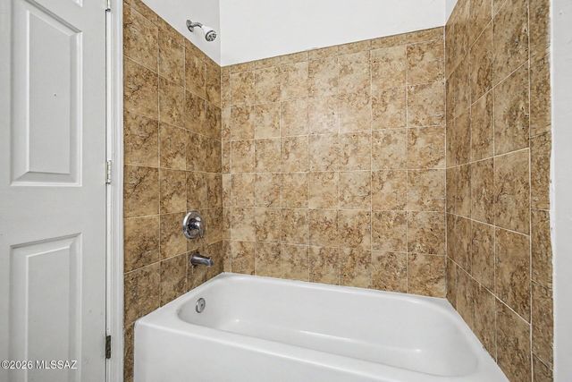 18857 S Esherton Drive, Sahuarita, AZ 85629