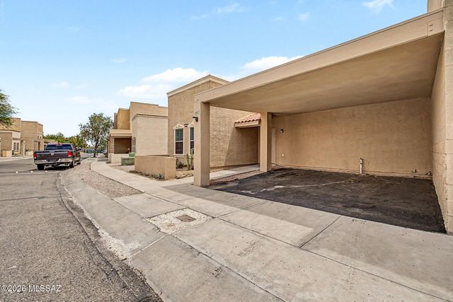 18857 S Esherton Drive, Sahuarita, AZ 85629