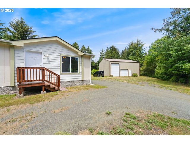 62958 Sw 10TH Rd, Coos Bay, OR 97420
