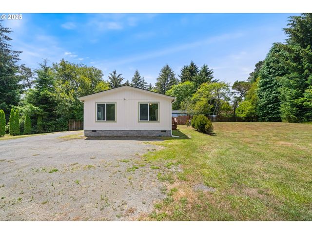 62958 Sw 10TH Rd, Coos Bay, OR 97420