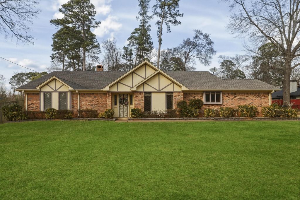 605 Eden Drive, Longview, TX 75605