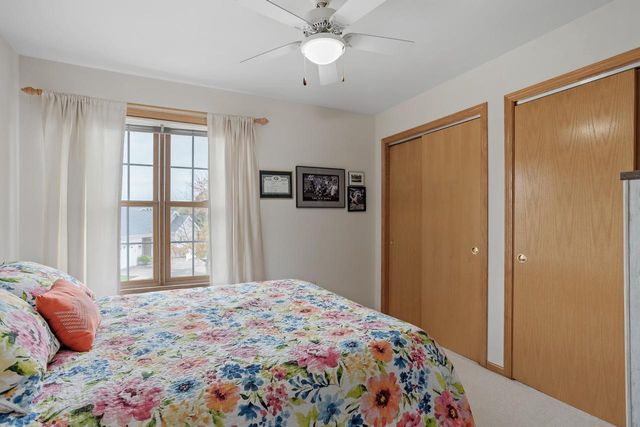 3343 N Stone Creek Circle, Madison, WI 53719