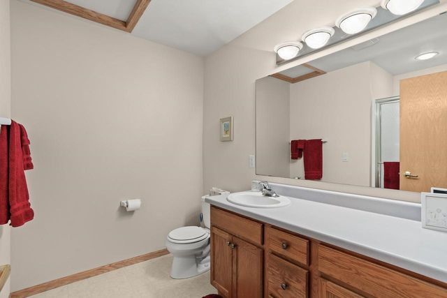 3343 N Stone Creek Circle, Madison, WI 53719