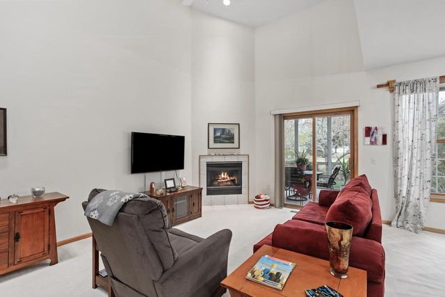 3343 N Stone Creek Circle, Madison, WI 53719