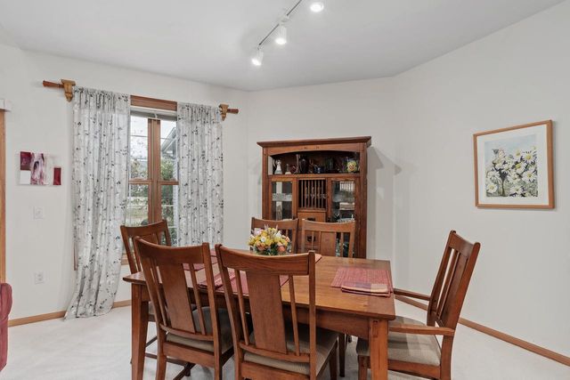 3343 N Stone Creek Circle, Madison, WI 53719