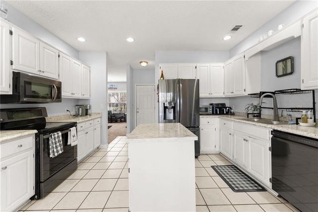 716 Michael Drive, Winder, GA 30680