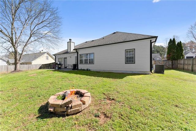 716 Michael Drive, Winder, GA 30680