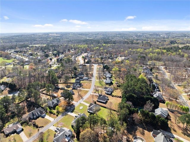 716 Michael Drive, Winder, GA 30680