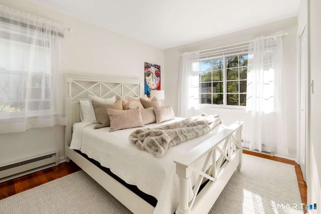 61 Center Drive, Greenwich, CT 06870