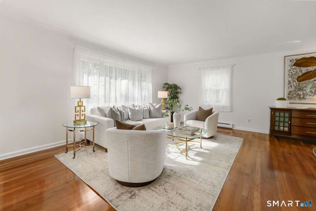 61 Center Drive, Greenwich, CT 06870
