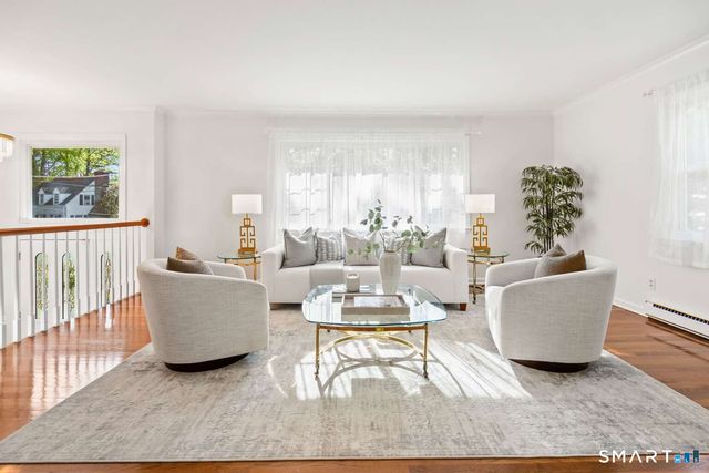 61 Center Drive, Greenwich, CT 06870