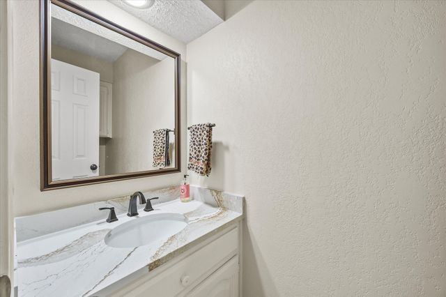 408 S Fannin Street B, Rockwall, TX 75087