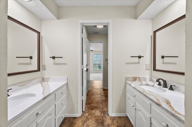 408 S Fannin Street B, Rockwall, TX 75087