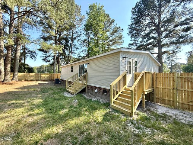 9002 School Street, Rocky Mount, NC 27803