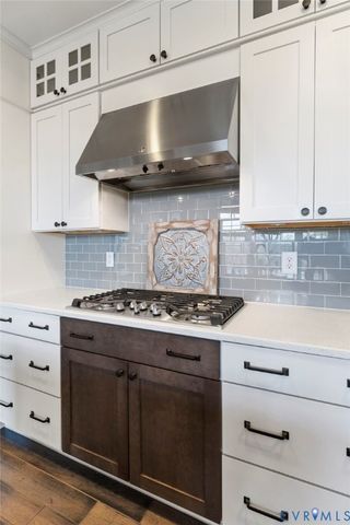 17807 Silverthread Ter, Moseley, VA 23120