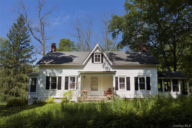 181 Twin Arch Road, Washingtonville, NY 10992
