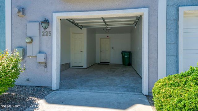 225 Gramercy Lane, Reno, NV 89509