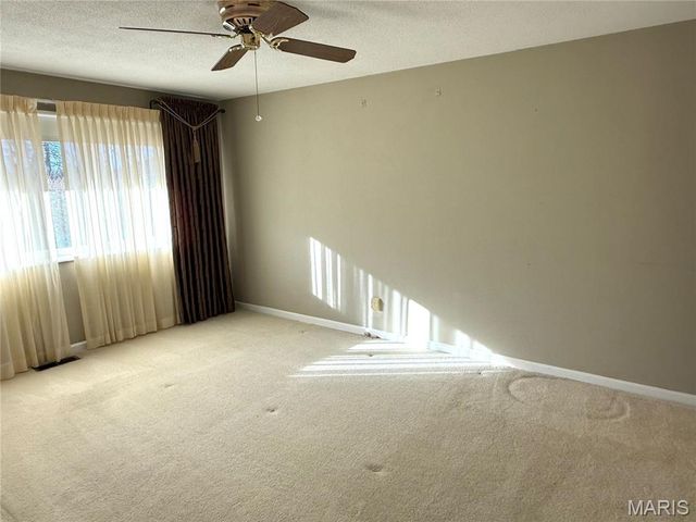 1634 Hobnail Court, Unincorporated, MO 63146