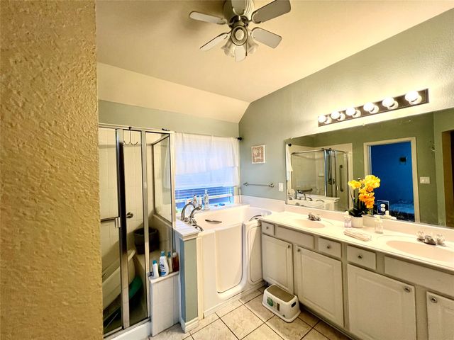 902 Rockton Drive, Wylie, TX 75098
