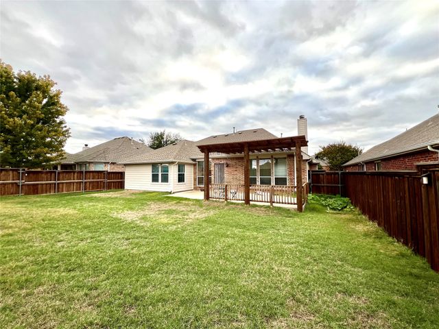 902 Rockton Drive, Wylie, TX 75098