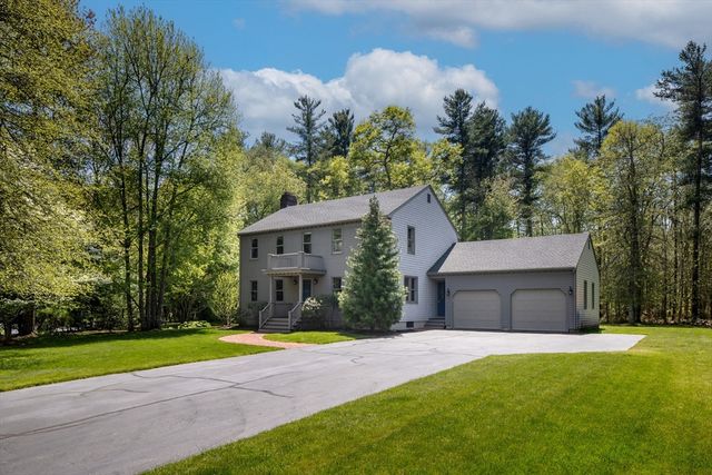 8 Riverbend Ln, Mattapoisett, MA 02739