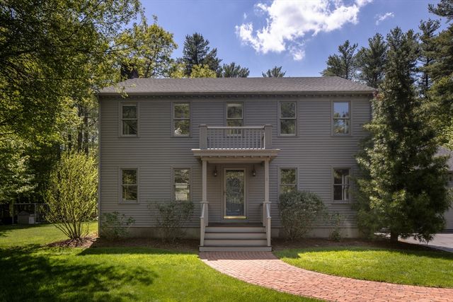8 Riverbend Ln, Mattapoisett, MA 02739