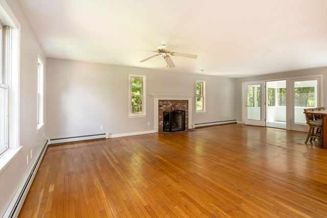 8 Riverbend Ln, Mattapoisett, MA 02739